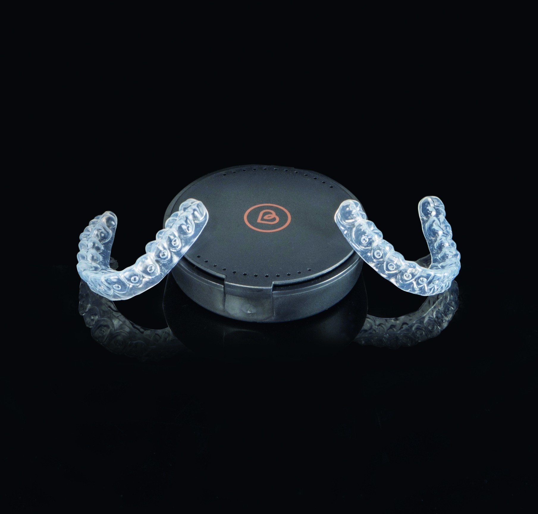 Boutique custom whitening trays with case