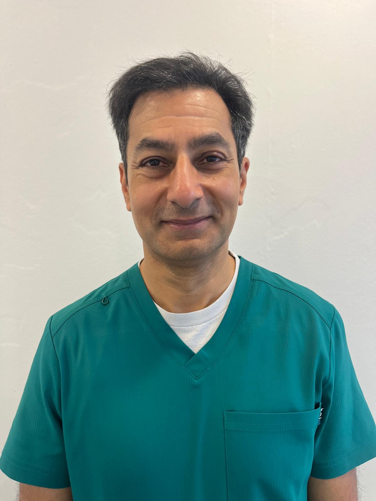 Dr Rajinder Phull